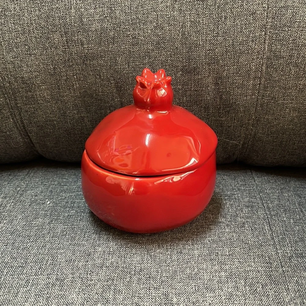 Williams-Sonoma Pomegranate Tureen